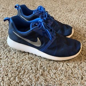 Nike Roshe Shoes